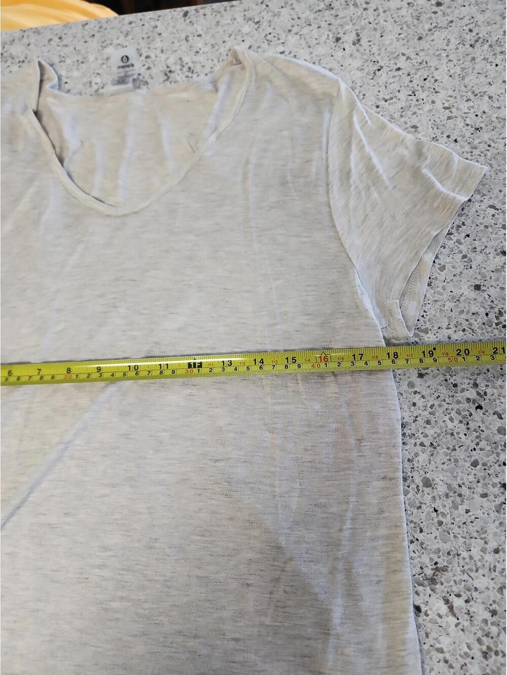 Shirt - Picture 5 of 6